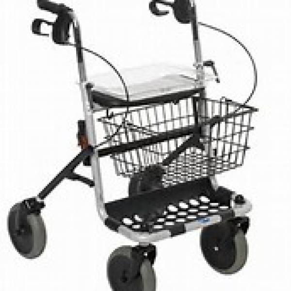 Déambulateur ou Rollator 4 roues= Banjo de INVACARE